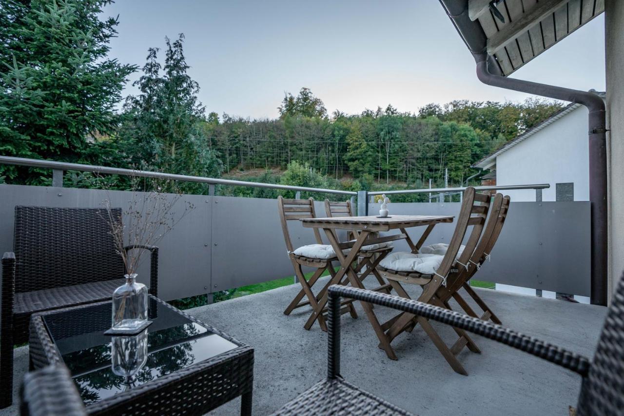 Moderne Wohnung Mit Parkplatz - Top Floor Ostermundigen Luaran gambar